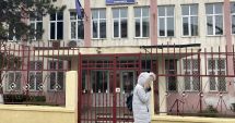 Stire din Cultură-Educație : Soarta profesoarei de biologie sancţionate, „în mâinile” şcolilor angajatoare