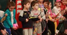 Stire din Sport : Tenis: Simona Halep și Horia Tecău, întâlnire cu micii jucători de tenis, la Club Idu