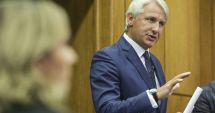 Stire din Economie : Teodorovici: Statul român prin OUG 114 nu a spus că ia vreun ban de la Pilonul II
