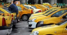 Stire din Eveniment : Țepe la aeroport în prag de sărbători. Turiștii, păcăliți de șoferi, iar hoții profită de aglomerație