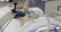 Stire din Eveniment : Medic chirurg, la Terapie Intensivă după ce a încercat să fie tratat acasă de Covid-19 de soția sa, doctor la ATI