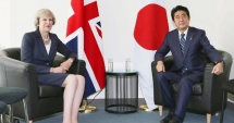 Stire din Actualitate : Theresa May, vizită în Japonia, pentru a oferi  garanții în perspectiva Brexit-ului