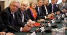 Stire din Actualitate : Revoltă în guvernul Theresei May. Miniștrii  cer premierului să pună capăt austerității