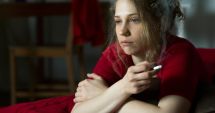 Stire din Sănătate : Sfatul specialiştilor: Renunţati la fumat pentru sănătatea voastră!