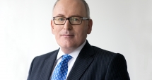 Stire din Politică-Administrație : Frans Timmermans, prim-vicepreședintele Comisiei Europene, în vizită în România
