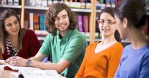 Stire din Cultură-Educație : Studenții se alătură luptei împotriva COVID-19