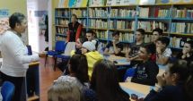 Stire din Cultură-Educație : Tinerii din Poarta Albă, învățați să relaționeze între ei