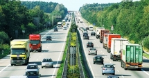 Stire din Social : Canadienii  vor să ne ia șoferii de tir