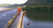 Stire din Eveniment : Un TIR a plonjat în Dunăre! Trupul șoferului a fost recuperat de scafandri
