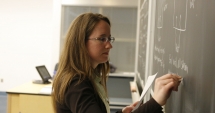 Stire din Cultură-Educație : Titularizare 2016. Record de note 10 la Matematică