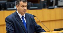 Stire din Politică-Administrație : Eugen Tomac: „Suspendarea subvenţiei pentru PMP este nedreaptă”