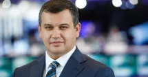 Stire din Politică-Administrație : AUR solicită demiterea imediată a consilierului prezidențial onorific Eugen Tomac
