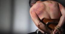 Stire din Actualitate : Utilizarea torturii și a relelor tratamente, în scădere în închisorile afgane
