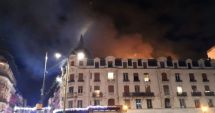 Stire din Actualitate : Incendiu devastator într-un bloc cu patru etaje din centrul orașului Toulouse. 19 persoane au fost rănite
