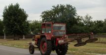 Stire din Eveniment : Accident grav în județul Constanța. O persoană a fost călcată de tractor