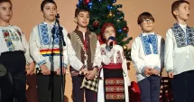 Stire din Cultură-Educație : Primiți cu colindul? Ritualul care deschide Crăciunul