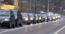 Stire din Actualitate : Trafic de coșmar pe DN1. Se circulă în coloană, mai ales în stațiunile montane