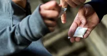 Stire din Eveniment : Rețea de trafic de droguri destructurată la Iași. Cinci persoane arestate preventiv