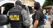 Stire din Eveniment : GRUPARE SPECIALIZATĂ ÎN TRAFIC DE DROGURI, DESTRUCTURATĂ