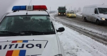 Stire din Social : Autocisternă plină cu motorină, răsturnată într-un șanț de pe marginea drumului
