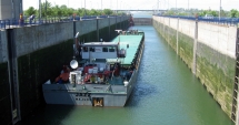 Stire din Economie : Traficul de mărfuri pe canalele navigabile e cu 21% sub nivelul anului trecut