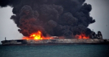 Stire din Actualitate : TRAGEDIE PE UN TANC PETROLIER! 32 DE MARINARI, DISPĂRUȚI