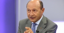 Stire din Politică-Administrație : Traian Băsescu: "Premierul Tudose trebuie să-i spună lui Dragnea stop joc"