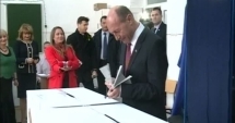 Stire din Politică-Administrație : Traian Băsescu: Am votat cu gândul la o majoritate care să nu încerce să pună sub control politic justiția