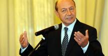 Stire din Politică-Administrație : "Președintele greșește că și-a pus apropiați șefi de servicii secrete"