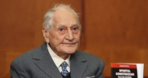 Stire din Politică-Administrație : Profesorul Traian Petcu, gir favorabil pentru a deveni cetățean de onoare al Constanței