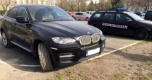 Stire din Eveniment : Traseul autoturismelor de lux vândute la prețuri derizorii. Cum își iau șoferii "țepe" de zeci de mii de euro
