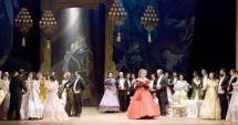Stire din Cultură-Educație : "Traviata", la Festivalul Internațional  al Muzicii și Dansului