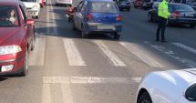 Stire din Eveniment : Bărbat de 65 de ani accidentat în timp ce trecea strada