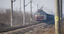 Stire din Eveniment : Circulația trenurilor pusă în pericol. Mai multe instalații de siguranță distruse și cabluri tăiate