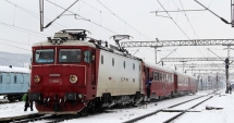Stire din Social : VREMEA REA FACE RAVAGII / Cum circulă trenurile de călători