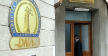 Stire din Eveniment : Fost executor judecătoresc, trimis în judecată de DNA Constanța