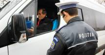 Stire din Eveniment : AȚI VĂZUT VREODATĂ ȘOFERI DE MAXI-TAXI OPRIȚI PENTRU CONTROL? Amenzi triplate doar pe hârtie pentru firmele de transport