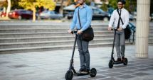 Stire din Actualitate : Trotinetele și bicicletele electrice ar putea fi conduse cu permis. Un proiect de lege a fost depus în Parlament