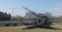Stire din Cultură-Educație : Tunul antiaerian, atracţia parcului expoziţional
