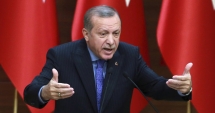 Stire din Actualitate : Turcia: Erdogan  îi acuză de trădare pe cei care  își transferă averile în străinătate