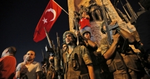 Stire din Actualitate : Lovitură de stat militară în Turcia, eșuată. Sute de morți și mii de soldați, judecători și procurori arestați