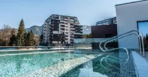 Stire din Economie : Minivacanța de Rusalii! Rezervări mai timide, dar interes ridicat pentru oferte speciale