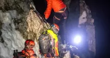 Stire din Eveniment : Doi turiști lituanieni salvați după o intervenție de opt ore. Au rămas blocați pe un traseu periculos