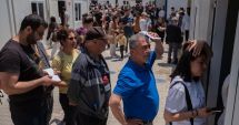 Stire din Actualitate : Turcii votează în containere, în zonele afectate de cutremurul din februarie