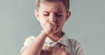 Stire din Sănătate : Dr. Mihai Craiu, despre tusea la copii și remediul natural care ajută