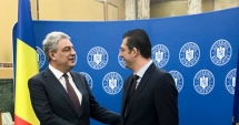 Stire din Social : Președintele CJC Horia Țuțuianu a semnat contractul privind investițiile la Spitalul Județean
