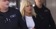 Stire din Politică-Administrație : Elena Udrea rupe tăcerea. Primul mesaj din închisoare