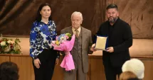 Stire din Cultură-Educație : Premiul „Mehmet Niyazi”, acordat lui Memet Chemaledin, la Medgidia