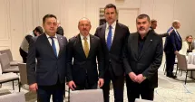 Stire din Actualitate : Iftarul organizat de Muftiatul Cultului Musulman din România a reunit reprezentanți ai comunității musulmane și ai societății românești
