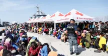 Stire din Actualitate : UE: Undă verde pentru crearea de centre în străinătate unde să fie trimiși migranții ilegali